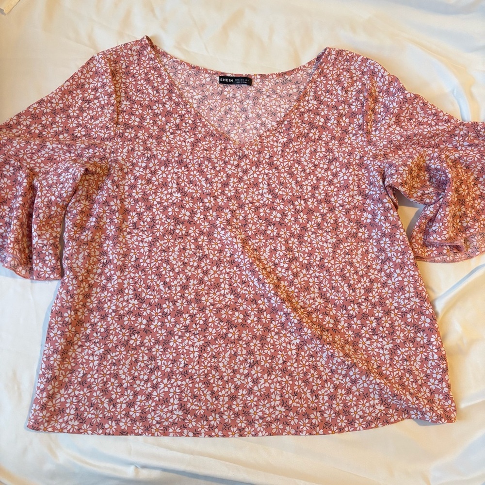 3/$25 SHEIN Pink Floral Short Sleeve Top